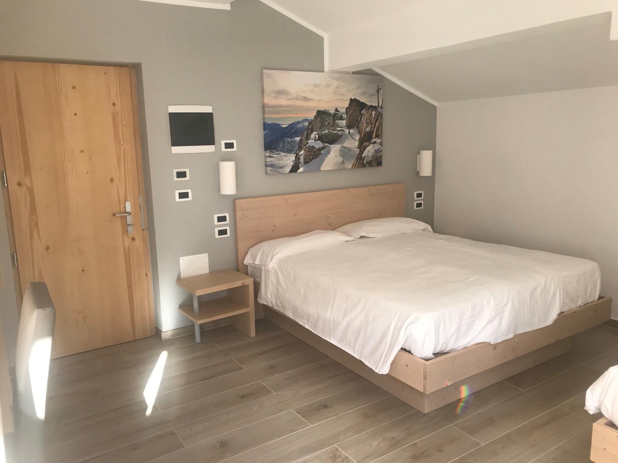 GH Hotel Monzoni Pozza di Fassa Esterno foto