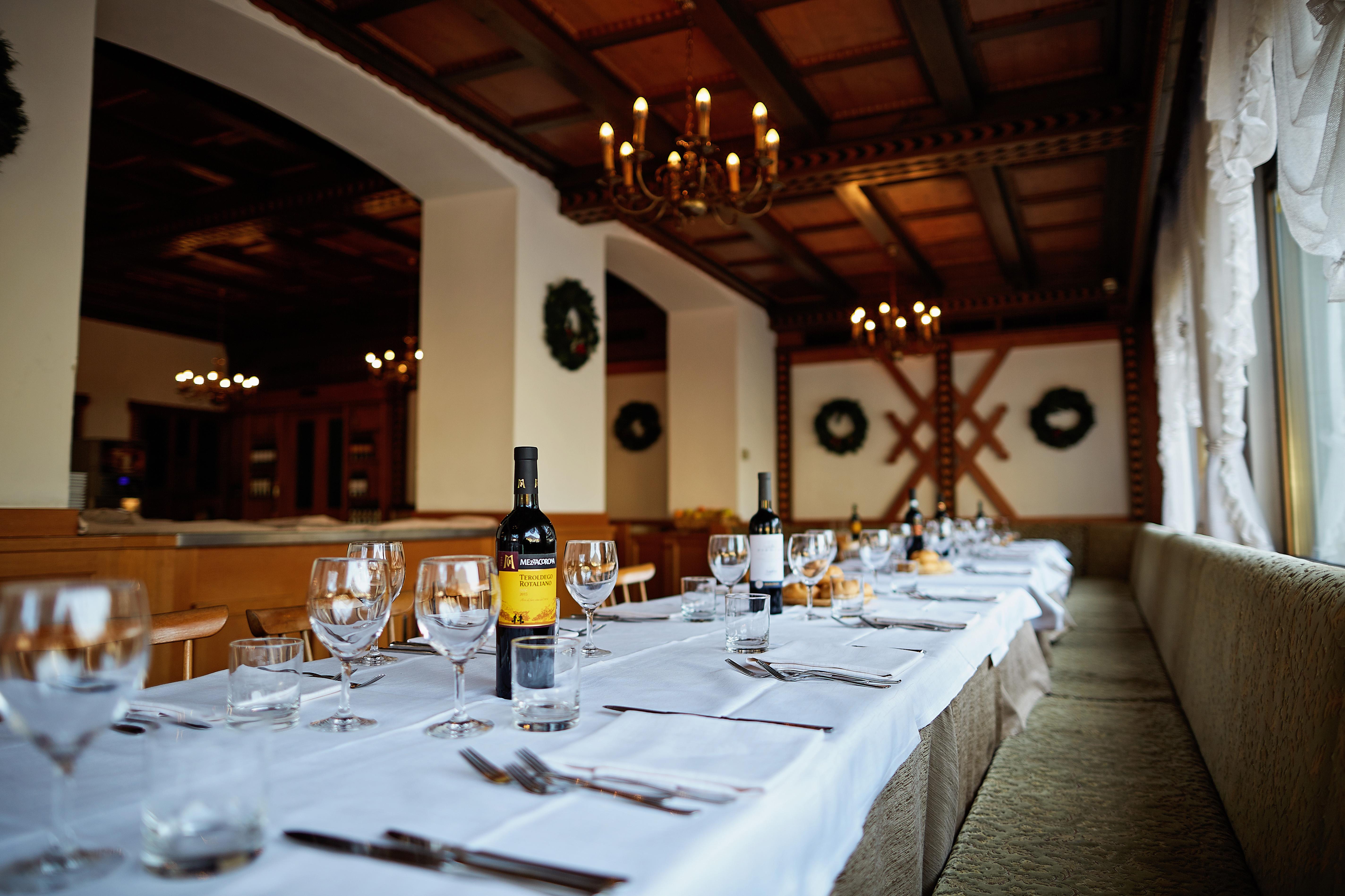 GH Hotel Monzoni Pozza di Fassa Esterno foto