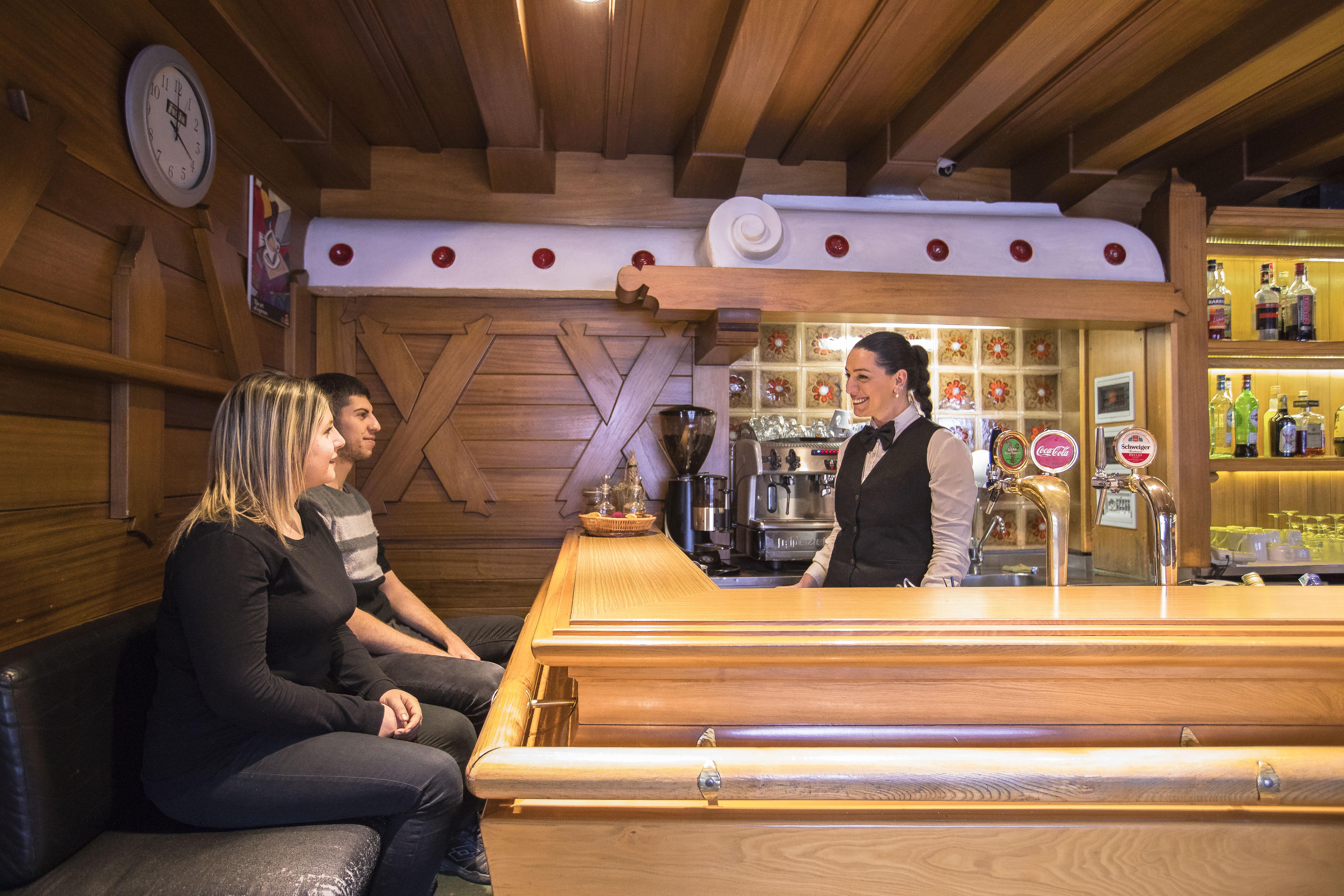 GH Hotel Monzoni Pozza di Fassa Esterno foto