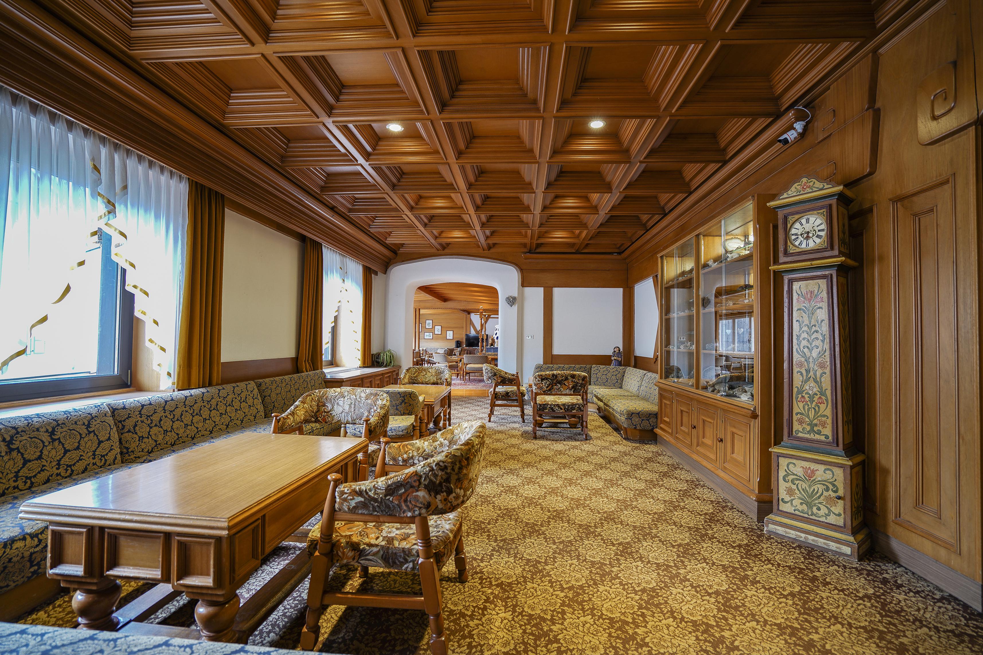 GH Hotel Monzoni Pozza di Fassa Esterno foto