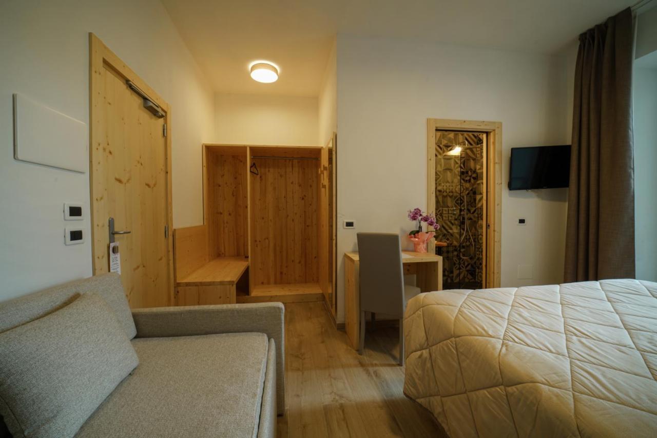 GH Hotel Monzoni Pozza di Fassa Esterno foto