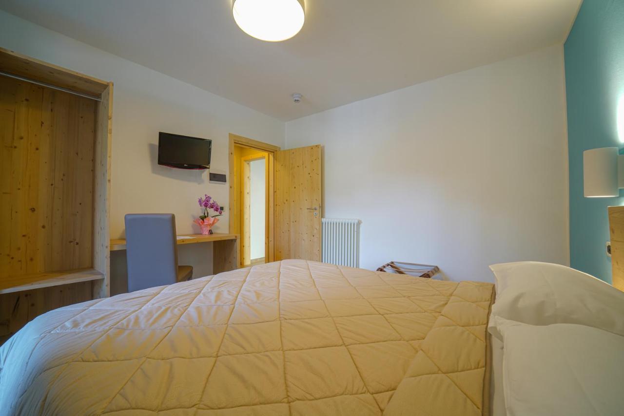 GH Hotel Monzoni Pozza di Fassa Esterno foto