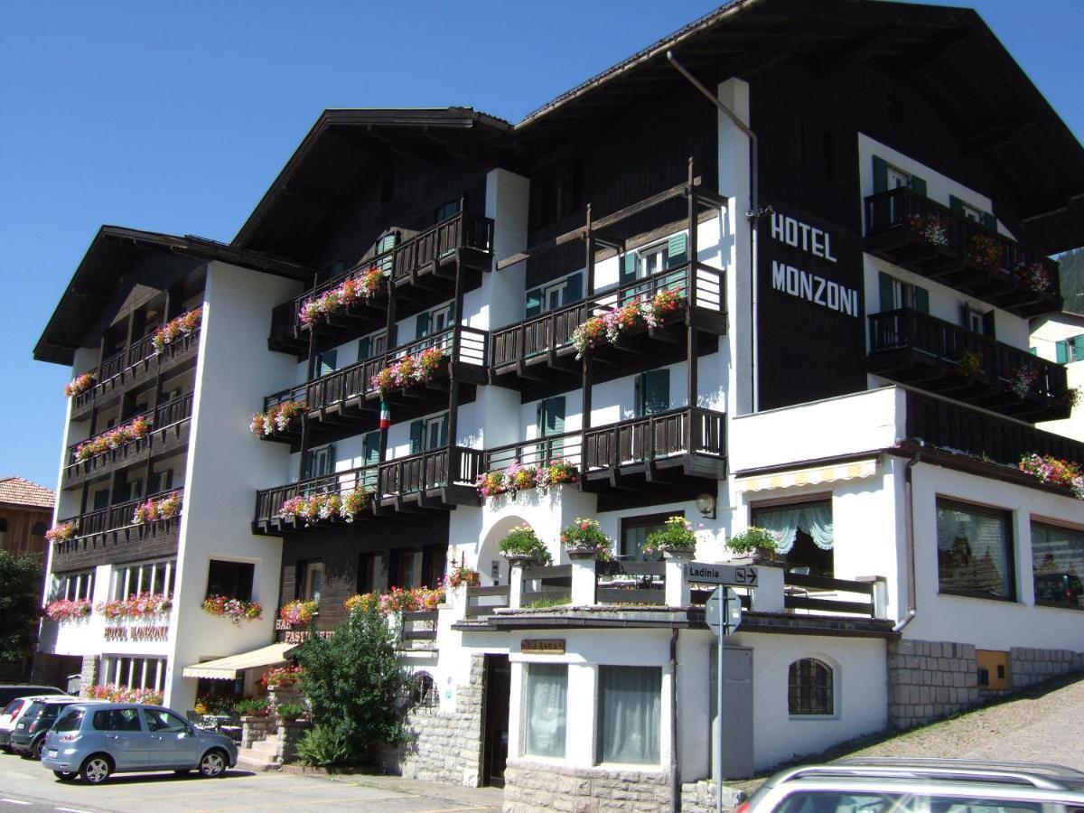 GH Hotel Monzoni Pozza di Fassa Esterno foto